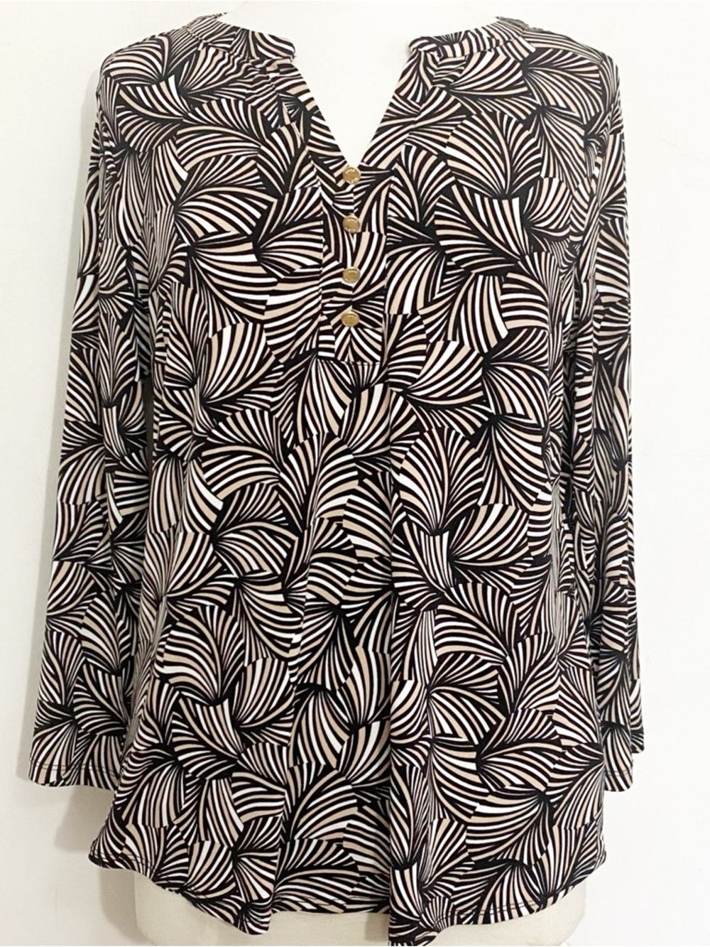 Anne Klein Black and Cream Print 4 Button V-Neck Long Sleeve Women's Top XL